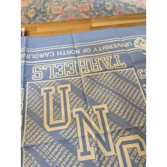 1950s UNC Tarheels Bandana Sealed And Never Opened Mint Condition - Picture 10 of 16